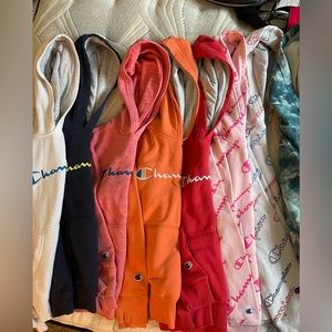 Lot of 8 boys/girls Champion sweatshirts 10/12 medium